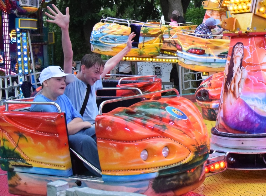 wiesenfest 2025 freitag 1